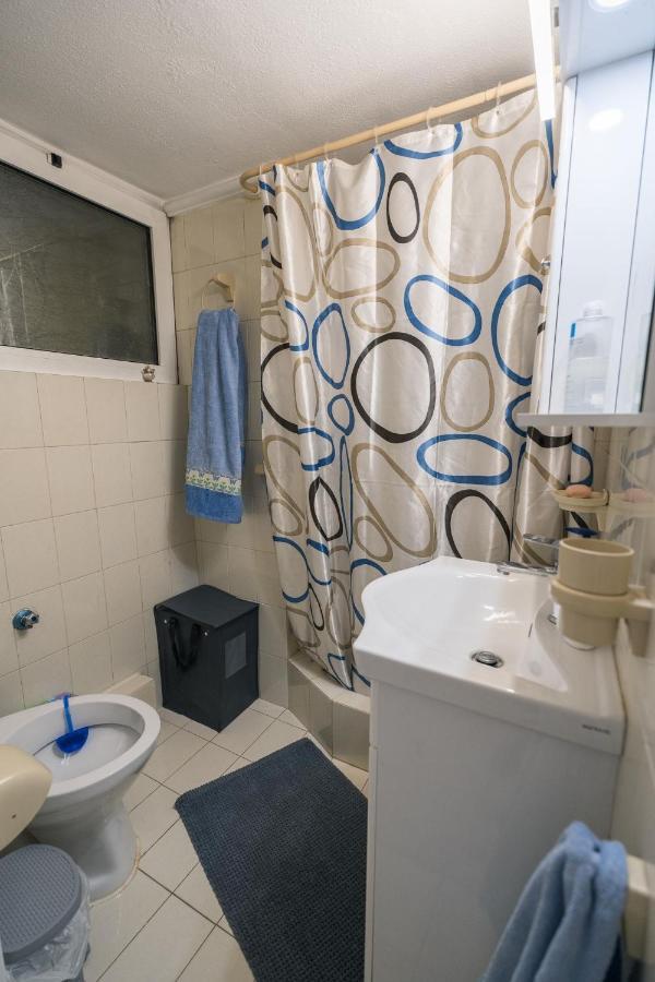 Marina Apartment Пірей Екстер'єр фото