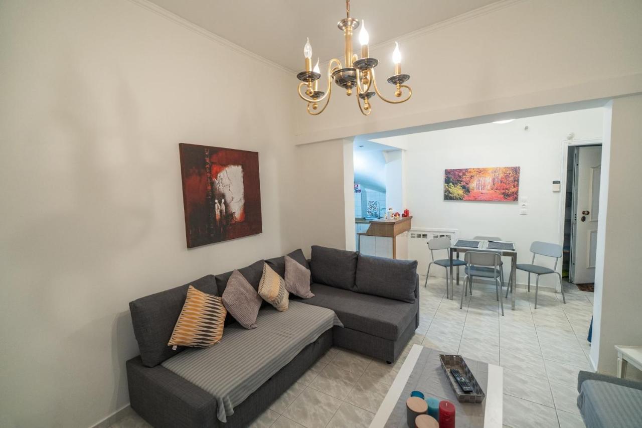 Marina Apartment Пірей Екстер'єр фото